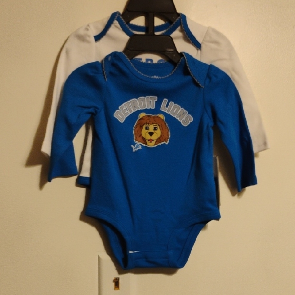 Detroit Lions Baby Onesie Set 6–9 Months NWT Snap Closure NFL